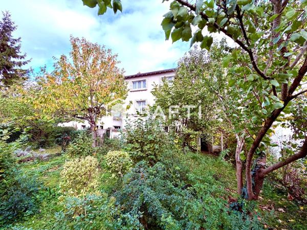 ANGERS bien avec gros potentiel, jardin garages.