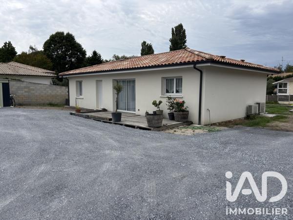 Location maison 4 pièces 115 m² Salles