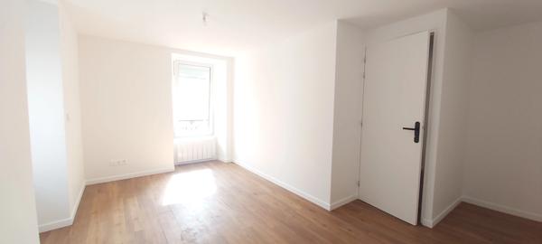 Maison de village entièrement rénovée