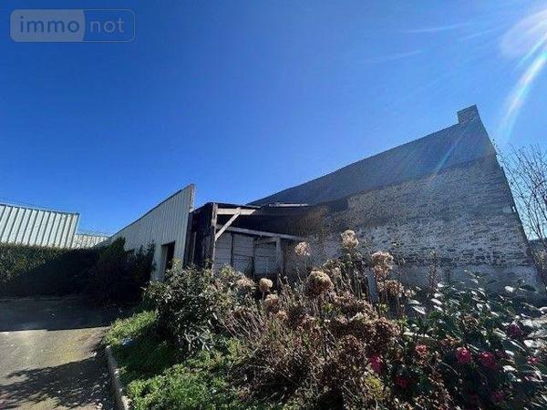 Immeuble à vendre à Les Champs-Géraux dans les Côtes-d'Armor (22630), ref : 22046-234