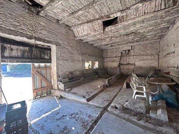 Immeuble à vendre à Les Champs-Géraux dans les Côtes-d'Armor (22630), ref : 22046-234
