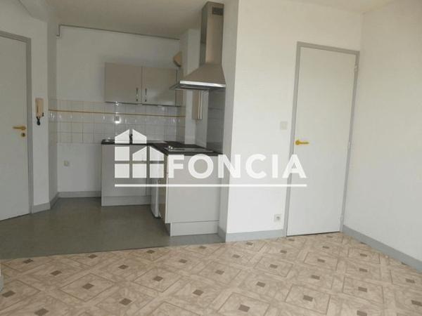 Location Appartement 2 pièces 35.3 m² - 66 RUE VICTOR BOISSEL Laval 53000