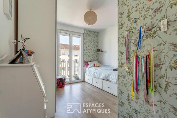 Appartement rénové en dernier étage avec une terrasse plein ciel de 122m2