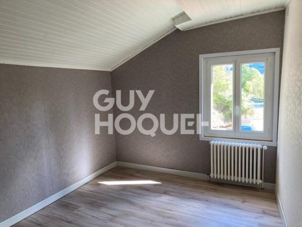 Maison rénovée avec cour - Proche Boën-sur-Lignon