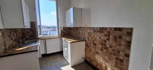 SAINT QUENTIN Centre Ville,  Appartement à vendre 2 pièces  (02100)