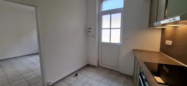 SPECIAL INVESTISSEUR Appartement à vendre T1 de 28m2 + PARKING,  SAINT QUENTIN (02100) Centre Ville