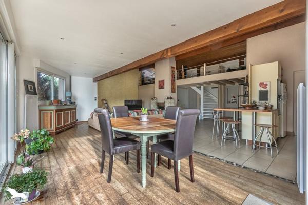 Maison à vendre |  Saint-Jean-d'Illac |  6 pièces | 155 m²