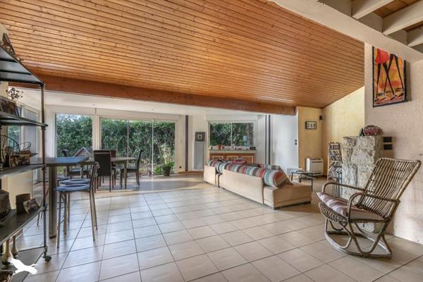 Maison à vendre |  Saint-Jean-d'Illac |  6 pièces | 155 m²