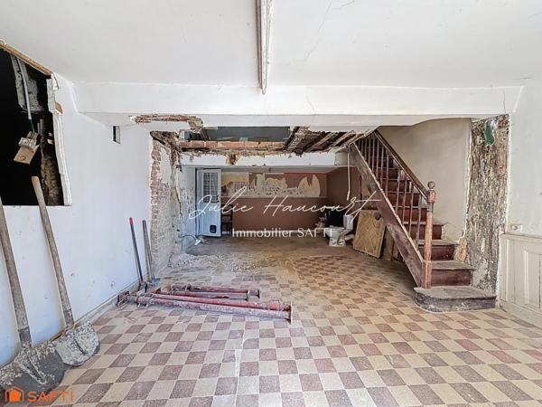 Maison de bourg à rénover – Fort potentiel d’aménagement à Messei (à 5 min de Flers)