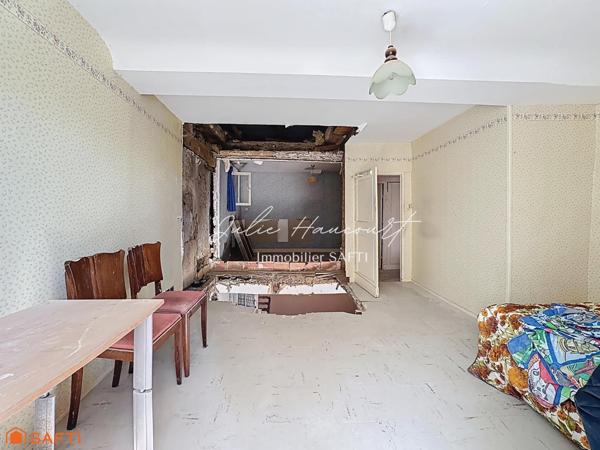 Maison de bourg à rénover – Fort potentiel d’aménagement à Messei (à 5 min de Flers)