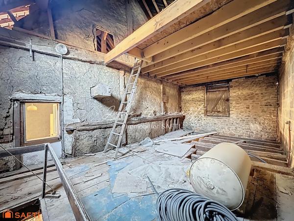 Maison de bourg à rénover – Fort potentiel d’aménagement à Messei (à 5 min de Flers)