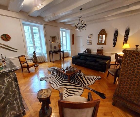 Appartement à vendre 7 pièces VANNES (56)