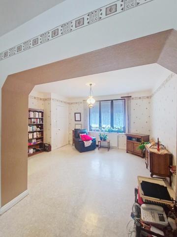 Maison à fort potentiel d'agrandissement et d'aménagement aux portes des frontières !