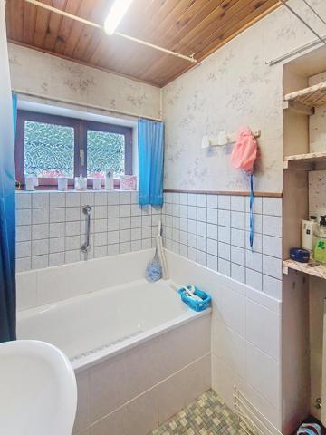 Maison à fort potentiel d'agrandissement et d'aménagement aux portes des frontières !