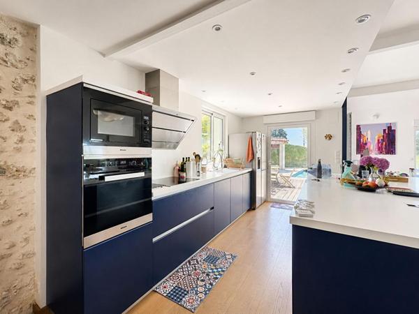 A vendre, superbe maison type provençale à Champcevinel 24750