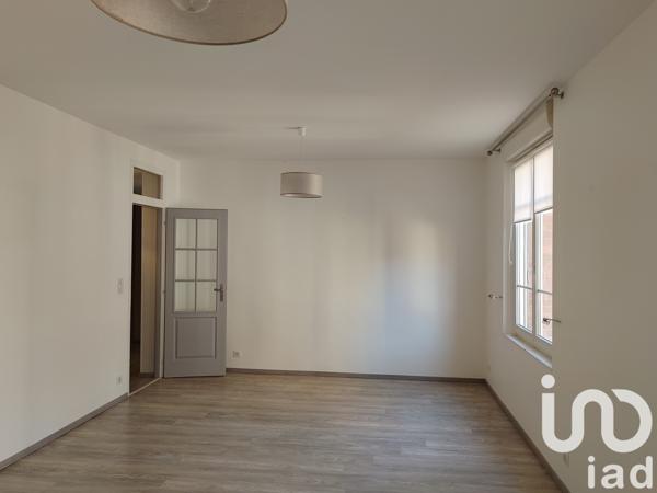Location appartement 3 pièces 77 m² Compiègne