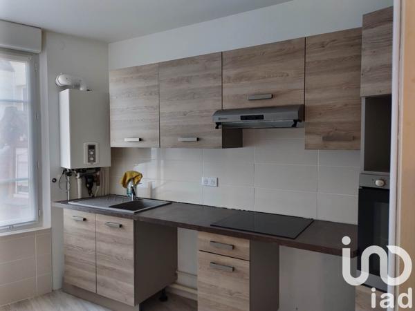 Location appartement 3 pièces 77 m² Compiègne
