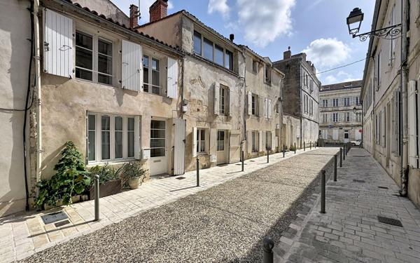 Maison à vendre    2 pièces • 38,40 m2 La Rochelle