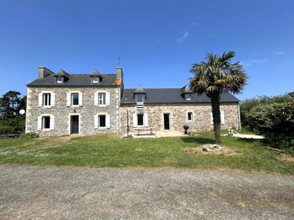 Plouider (29260) Grande propriété en campagne