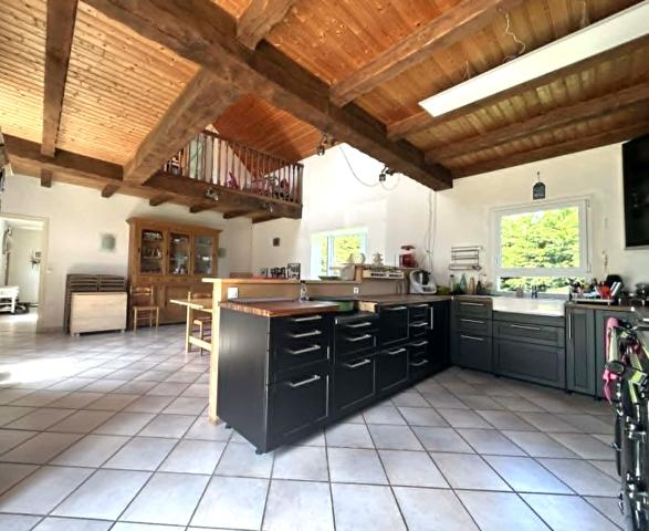 Plouider (29260) Grande propriété en campagne