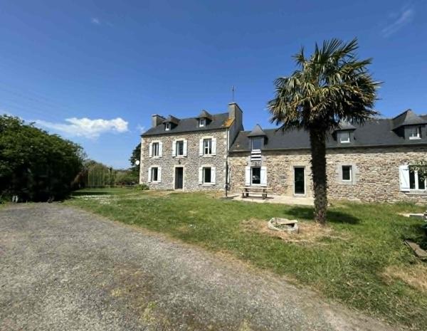 Plouider (29260) Grande propriété en campagne
