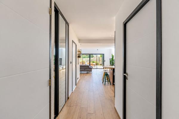 CHÂTEAUGIRON / MAISON CONTEMPORAINE 147 M² / 4 CHAMBRES / TERRAIN 495 M² / GARAGE