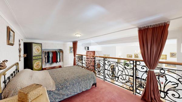 NICE - FLEURS : JOLI LOFT PLEIN SUD AU CALME DONNANT SUR JARDIN PLEIN SUD