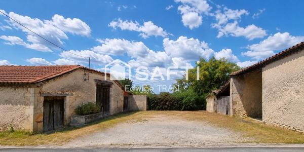 Deux granges en pierre à rénover.