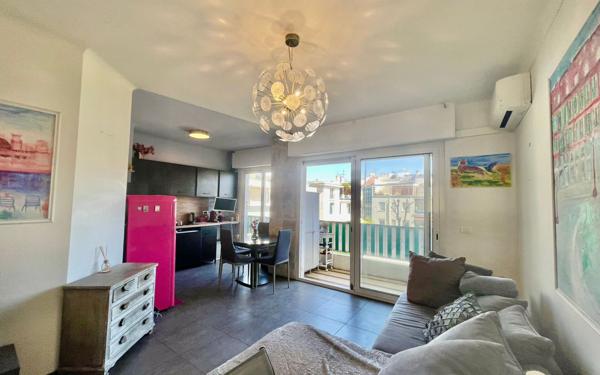 Appartement à vendre    2 pièces • 44 m2 Nice