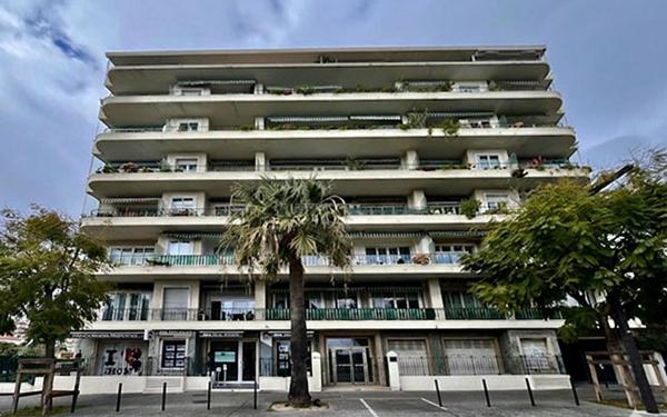 Appartement à vendre    2 pièces • 44 m2 Nice