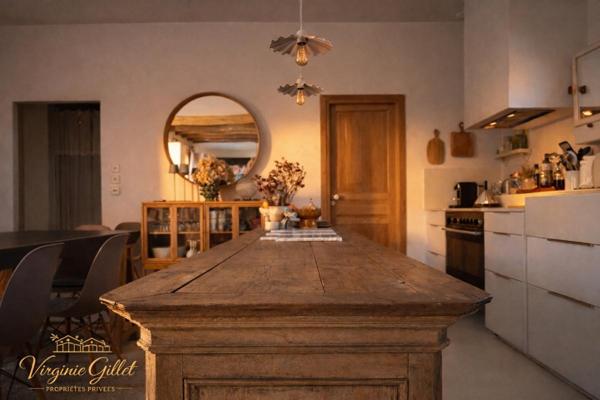 Villa contemporaine de plain-pied invite à quelques minutes des plages de Pinarello