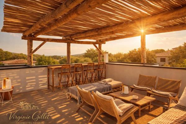 Villa contemporaine de plain-pied invite à quelques minutes des plages de Pinarello