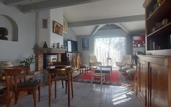 Maison à vendre    6 pièces •  Saint-Vincent-de-Tyrosse