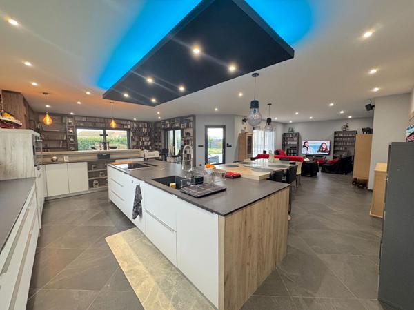 À VENDRE : COUP DE COEUR PROCHE DE BELPECH MAISON RECENTE AVEC PISCINE ET JARDIN