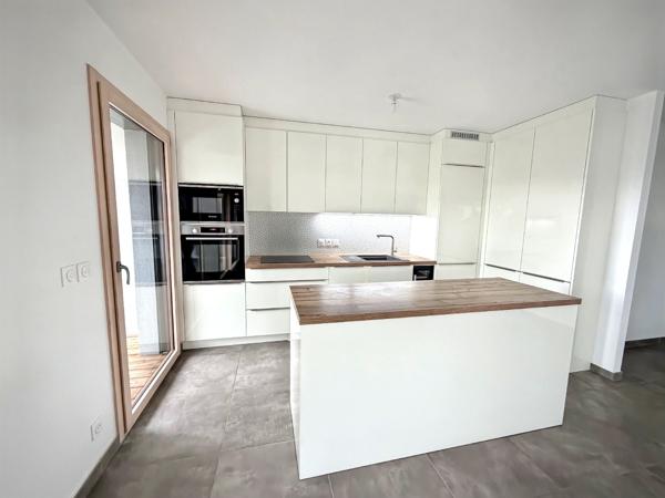 Appartement 3 pièce(s) 2 chambre(s) 69.97 m²