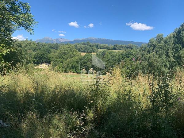 Terrain Libre constructeur Jarrie 600m²