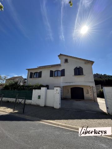  MAISON DE CARACTÈRE – ART DE VIVRE MÉRIDIONAL ENTRE RIVIÈRE & VIGNES 