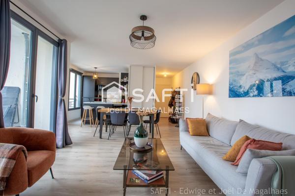 SUPERBE APPARTEMENT 4 PIECES-  86 M2- BALCON - CENTRE VILLE