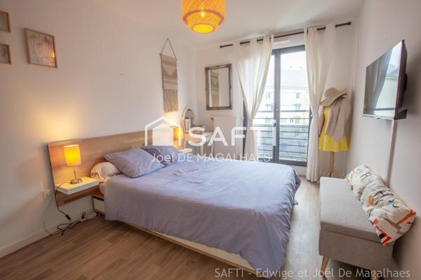 SUPERBE APPARTEMENT 4 PIECES-  86 M2- BALCON - CENTRE VILLE