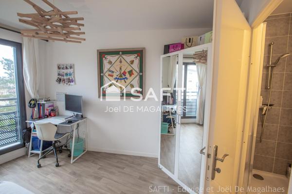 SUPERBE APPARTEMENT 4 PIECES-  86 M2- BALCON - CENTRE VILLE