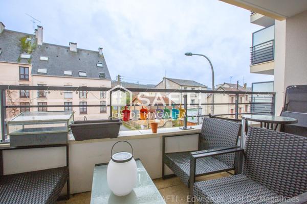 SUPERBE APPARTEMENT 4 PIECES-  86 M2- BALCON - CENTRE VILLE