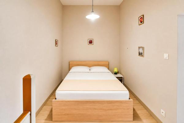 Idéal investissement locatif : Immeuble de 3 appartements dans une ville thermale à forte demande
