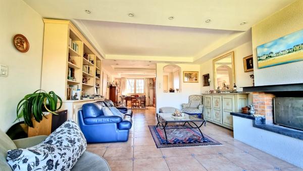 Maison 5 pièce(s) 3 chambre(s) 151.63 m²