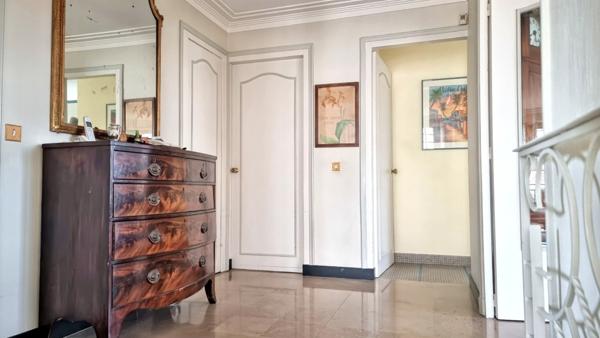 Maison 5 pièce(s) 3 chambre(s) 151.63 m²