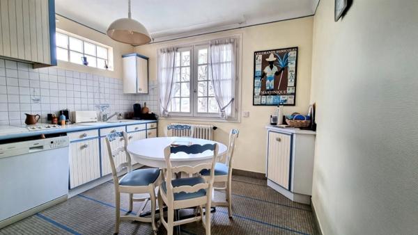 Maison 5 pièce(s) 3 chambre(s) 151.63 m²