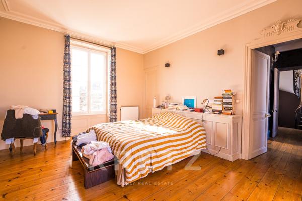 Élégante maison de caractère 1850 avec jardin – Centre de Cognac