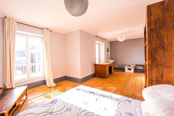 Élégante maison de caractère 1850 avec jardin – Centre de Cognac