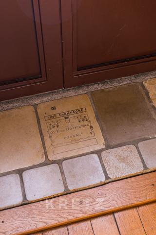 Élégante maison de caractère 1850 avec jardin – Centre de Cognac