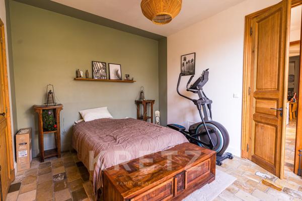 Élégante maison de caractère 1850 avec jardin – Centre de Cognac