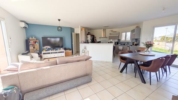 SUITE PARENTALE PISCINE ET BEAUX ESPACES